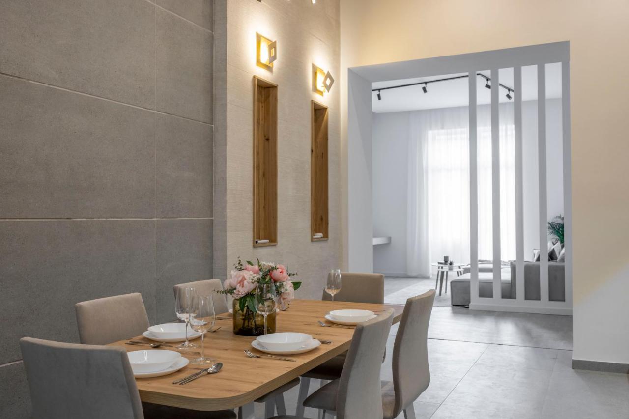 Luxurious & Spacious Central Residence With Balcony Budapest Luaran gambar