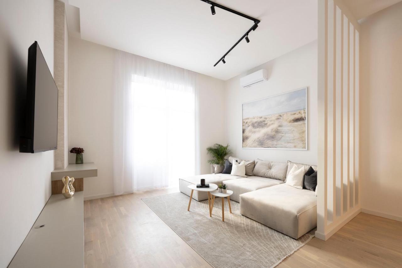 Luxurious & Spacious Central Residence With Balcony Budapest Luaran gambar