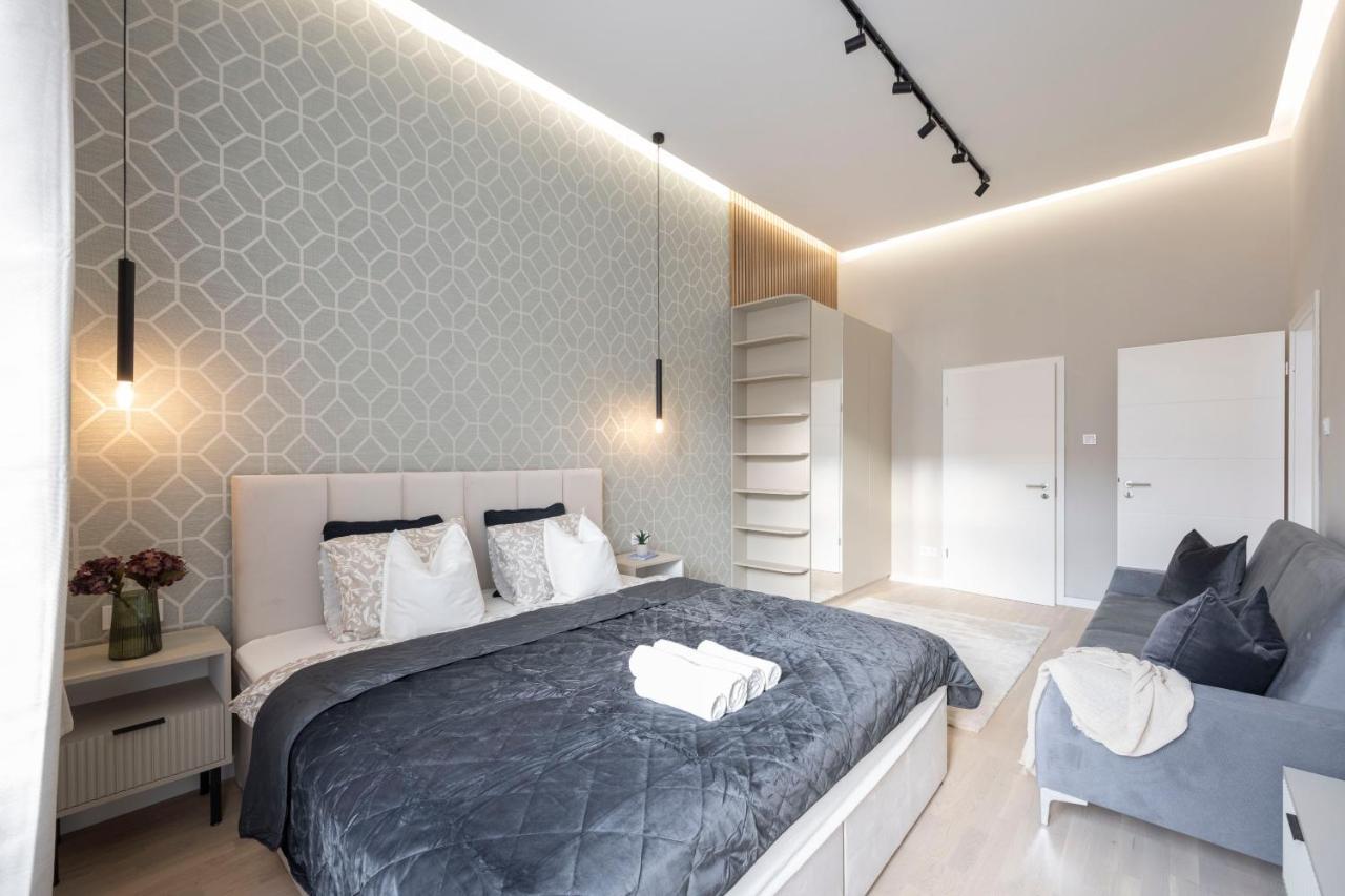 Luxurious & Spacious Central Residence With Balcony Budapest Luaran gambar
